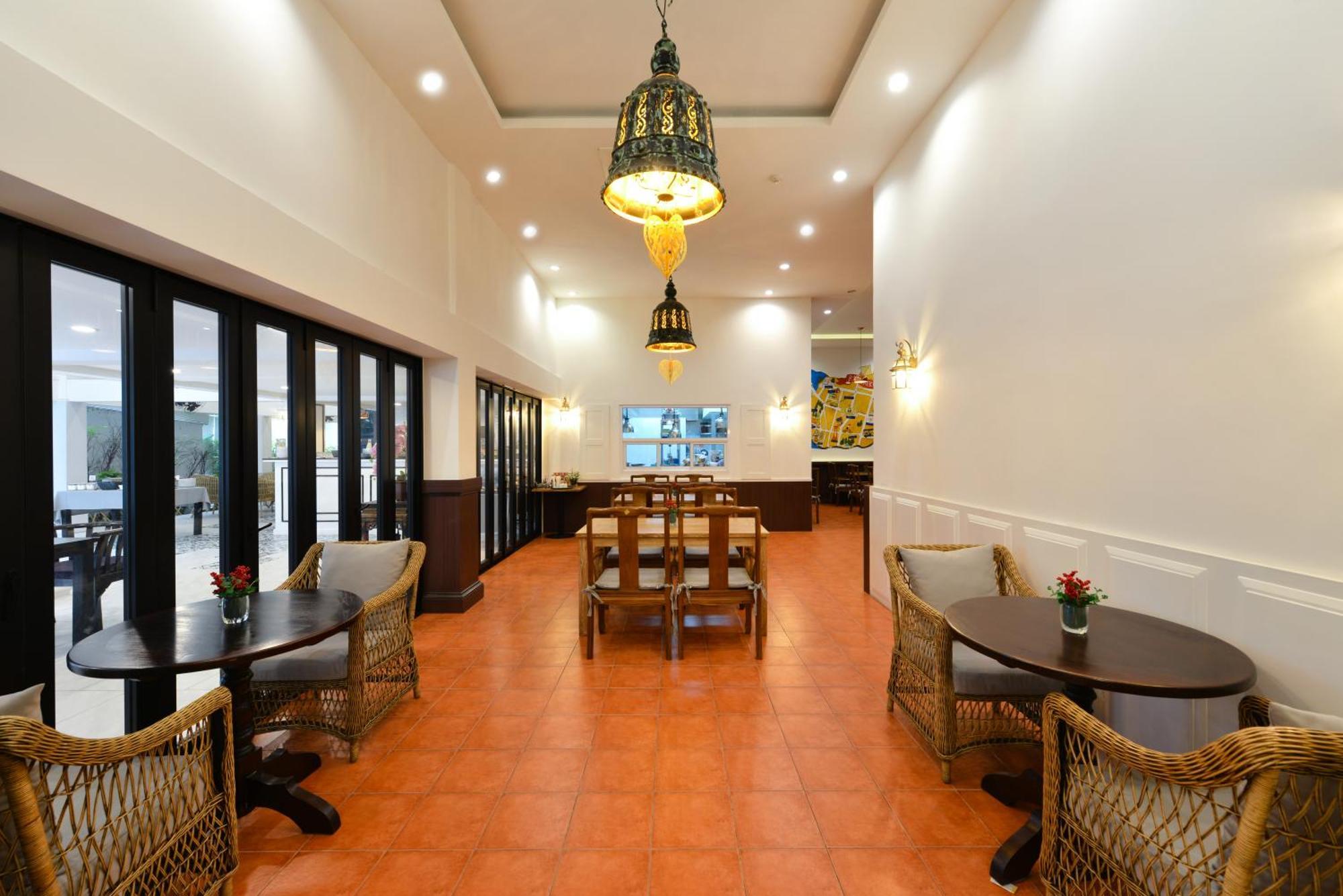 Villa De Pranakorn Bangkok Dış mekan fotoğraf The interior of the lounge